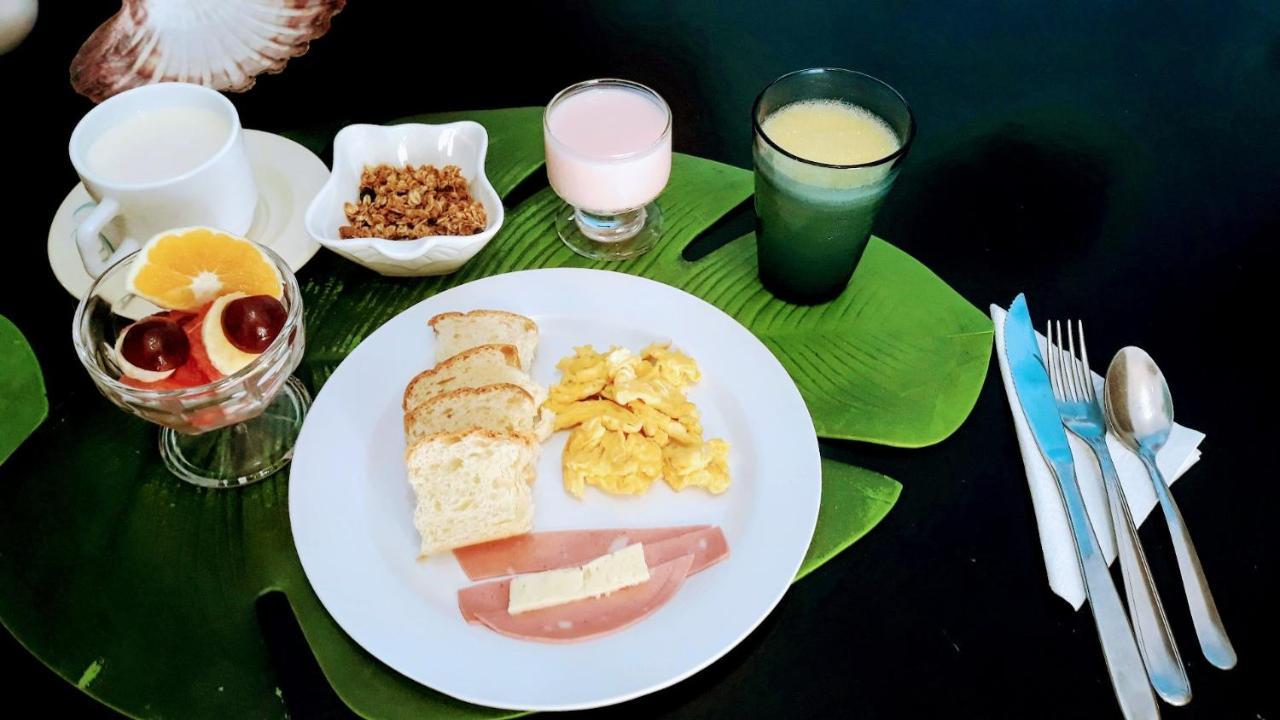 Suite Galarous Island 푸에르토아요라 외부 사진