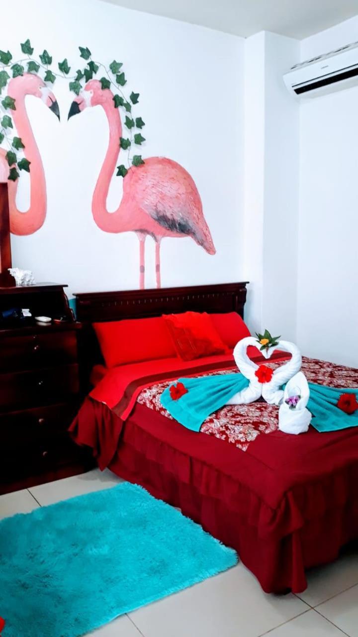 Suite Galarous Island 푸에르토아요라 외부 사진