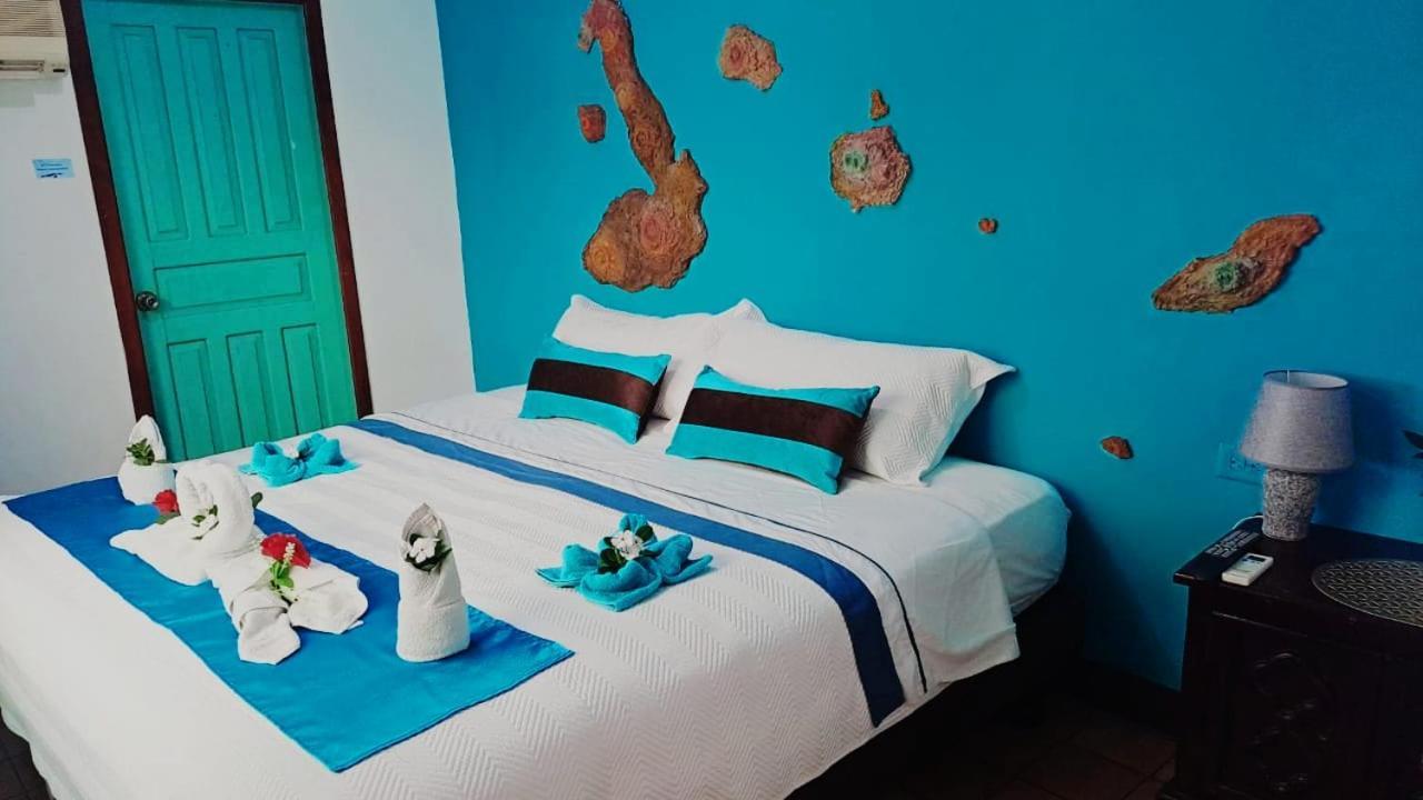 Suite Galarous Island 푸에르토아요라 외부 사진