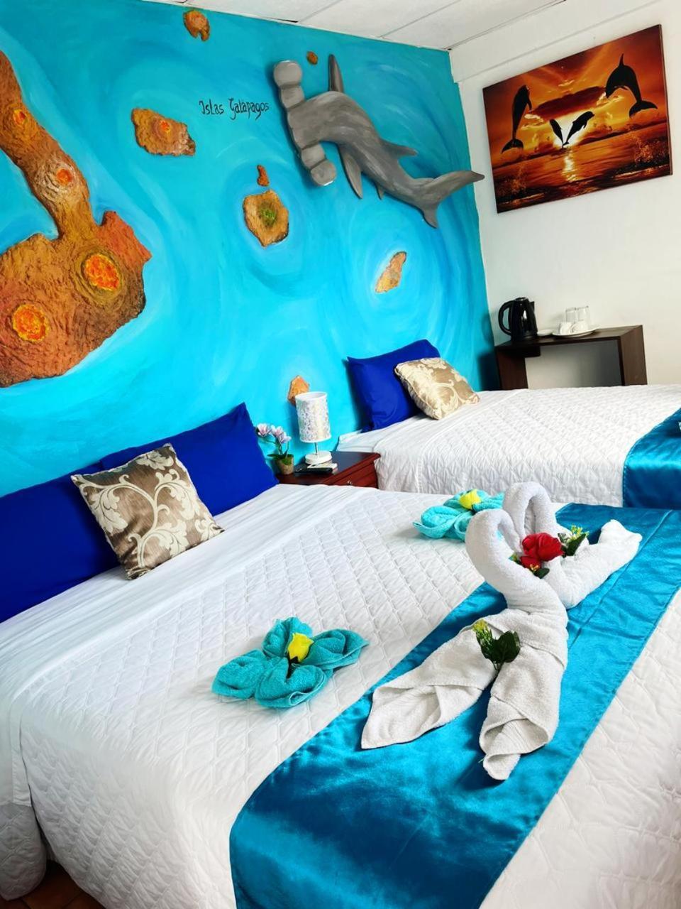 Suite Galarous Island 푸에르토아요라 외부 사진